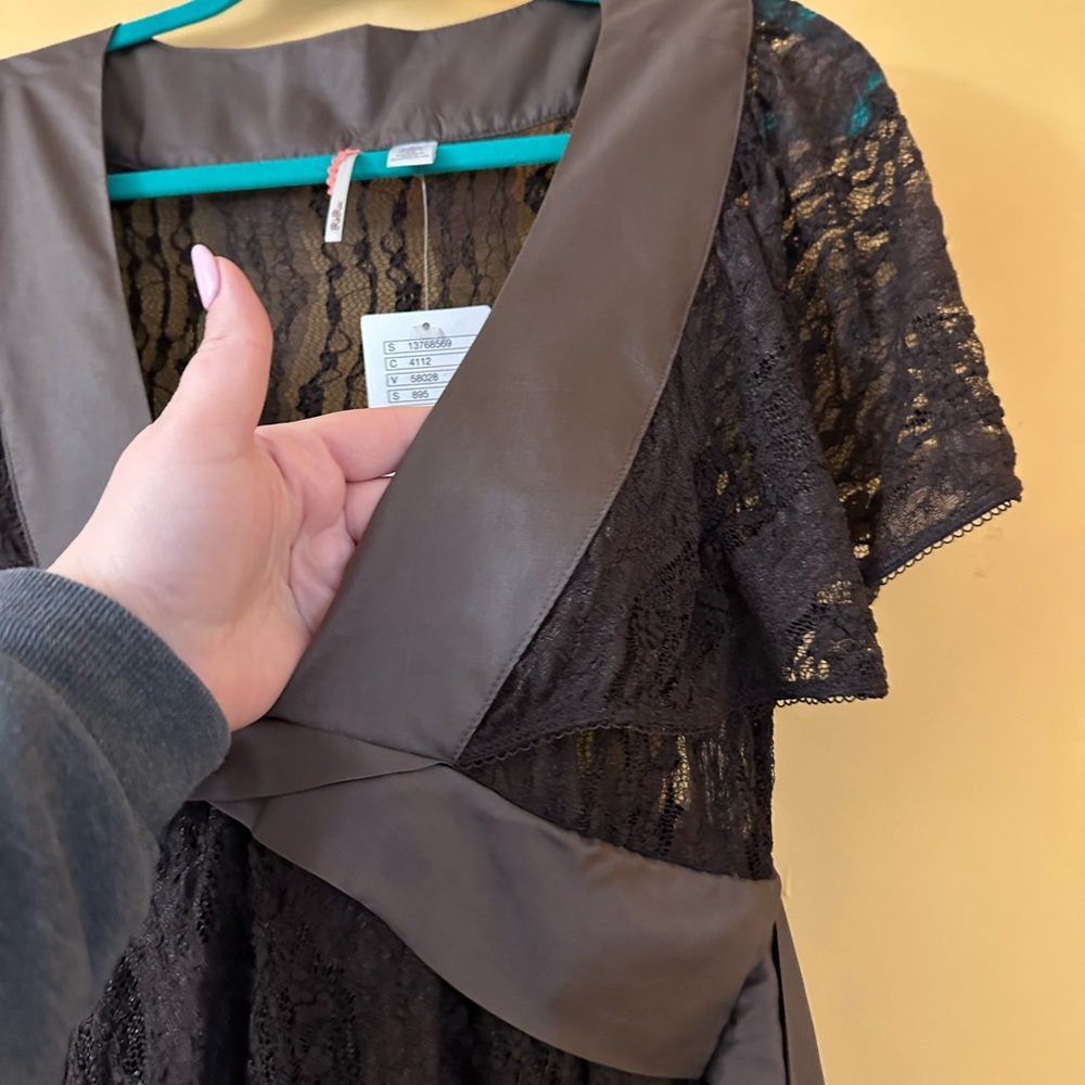 Anthropologie Brown Lace Blouse - Picture 10 of 10
